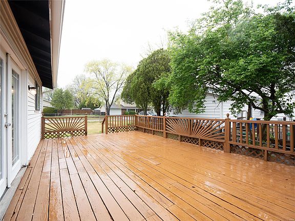 4th image of 14495 Avocado Ln