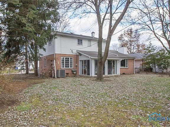 2nd image of 1048 Eastbrook Dr
