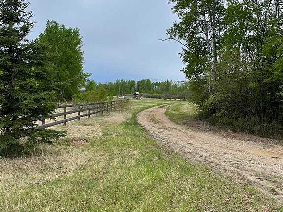 3rd image of NE 18577 Township Rd #1104