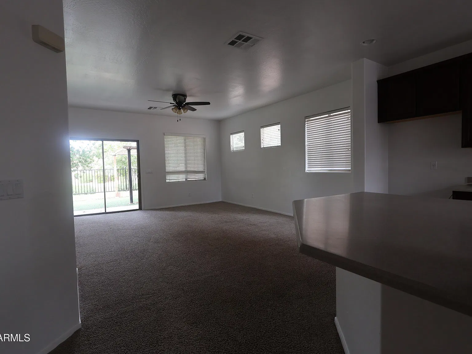 3 bed, 2.0 bath, 1407 sqft, $2,200 — Photo 2