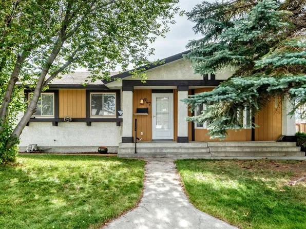 947 N Maitland Way NE, Calgary, AB T2A 5M8