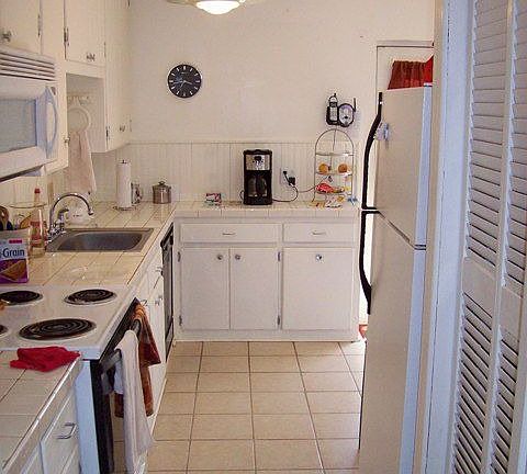 4th image of 901 W Avenue J