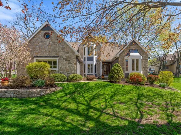 12307 Flint St, Overland Park, KS 66213