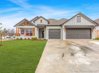 706 E Delmar Pl, Broken Arrow, OK 74012