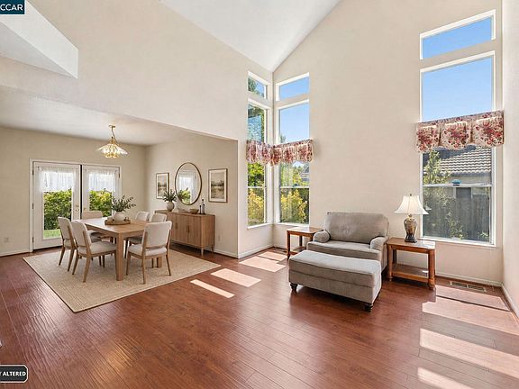 5th image of 3504 Fieldcrest Ave