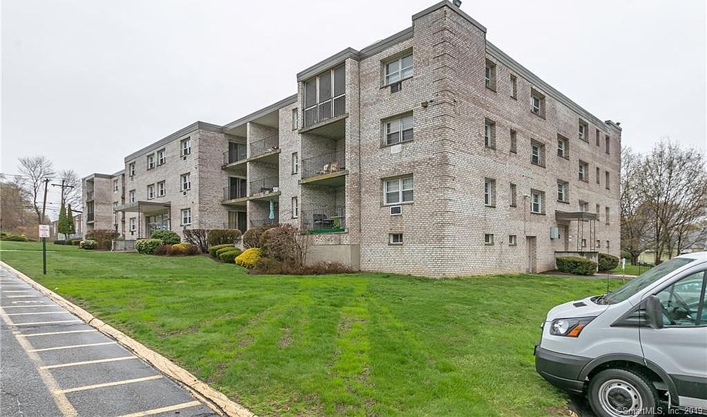 300 Meadowside Rd APT 204, Milford, CT 06460 Zillow