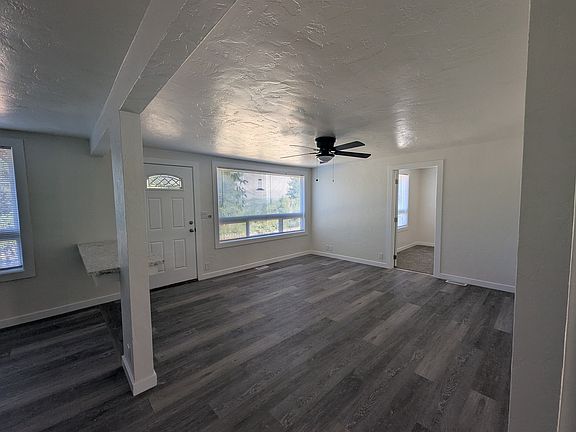 5th image of 5316 Sandra Ln NE