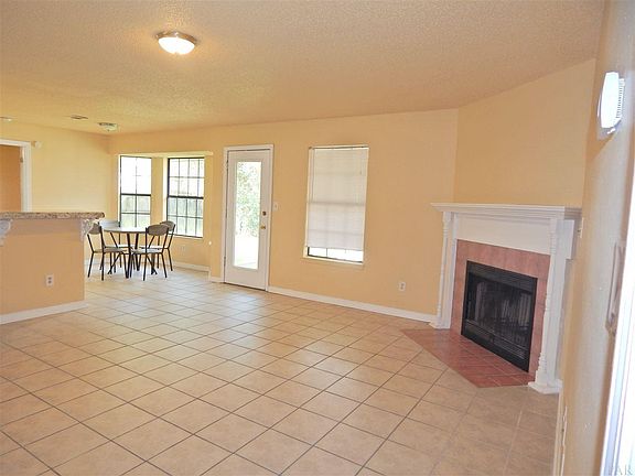 5th image of 831 Lavon Dr