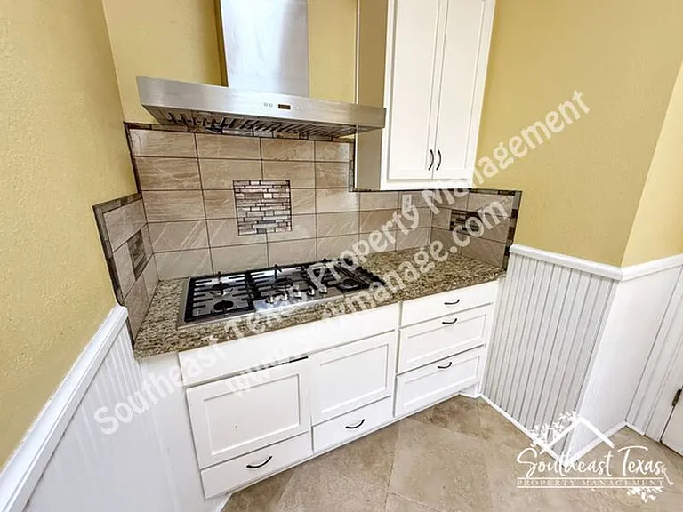 4980 Littlewood Dr — Photo 13