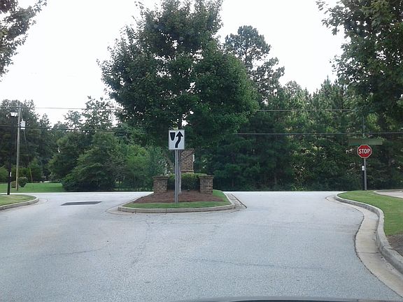 5th image of 3455 Gardenside Dr