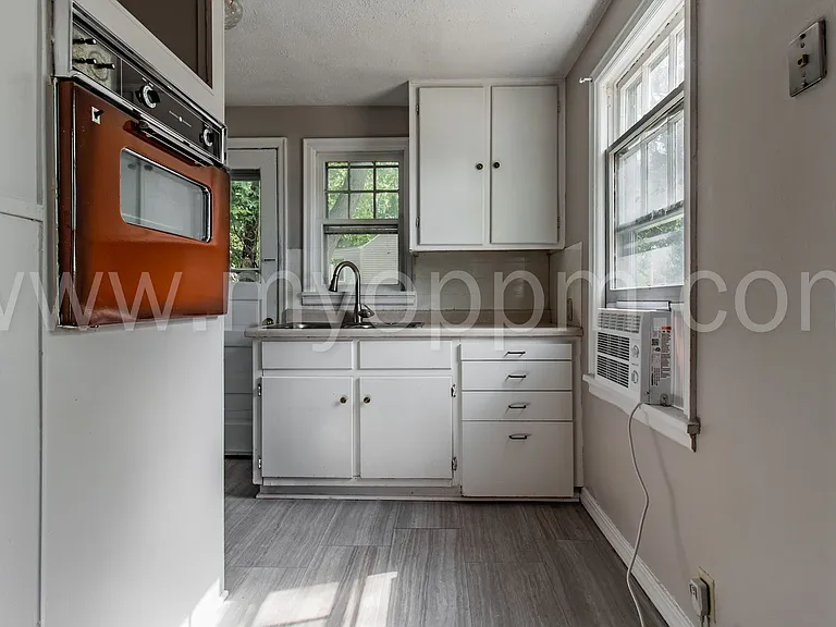 9 Martinview Rd — Photo 1