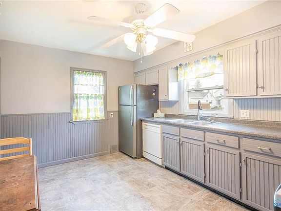 5th image of 1208 White Ave