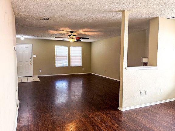 4th image of 1109 Silent Star Ln