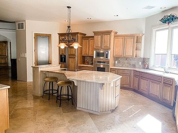 3rd image of 1231 Sierry Peaks Dr