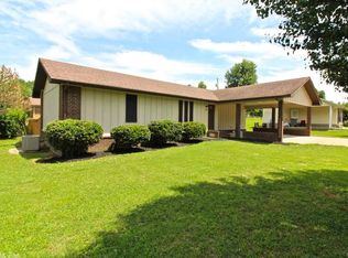 301 Pleasant Meadow Dr, Paragould, AR 72450