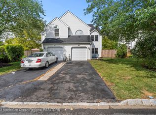 16 Alcott Ct, Freehold, NJ