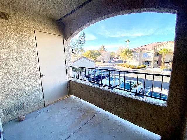 7885 W Flamingo Rd — Photo 18