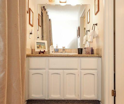 5th image of 318 Capitola Ave Unit 3