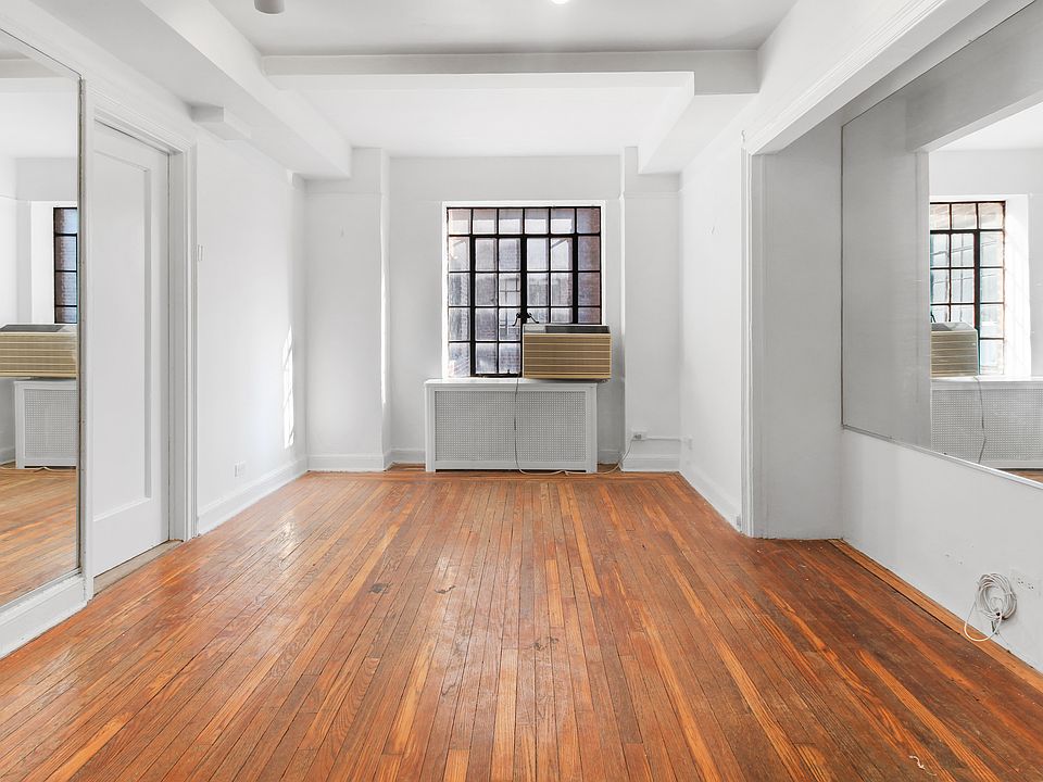 2nd image of 5 Tudor City Pl APT 1606