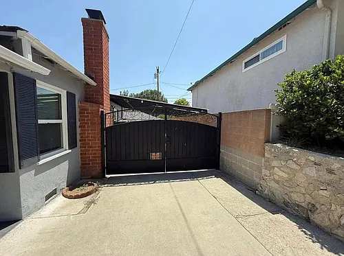 3302A Paraiso Way #A Photo 1
