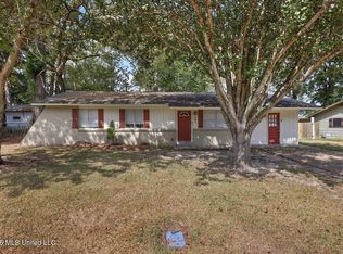 145 W Lisa Dr, Pearl, MS 39208