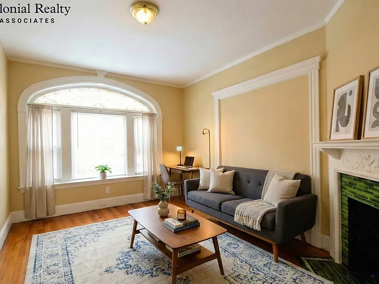 10 Strathmore Rd #10 — Photo 6