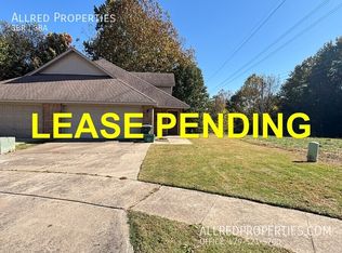 52 S Ray Ave, Fayetteville, AR 72701