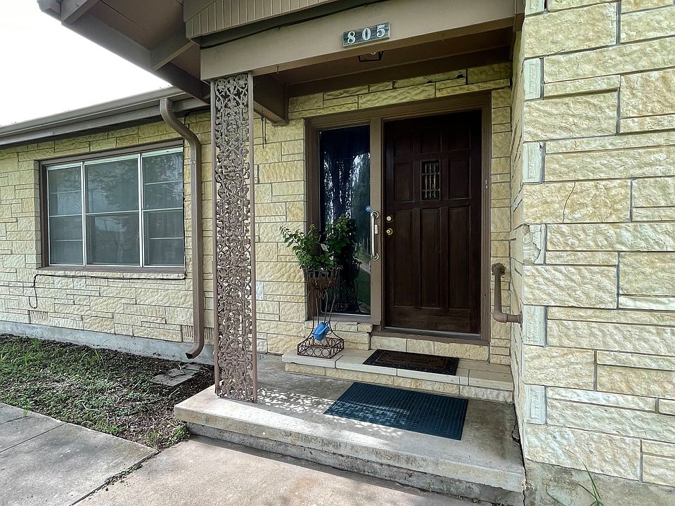 1st image of 805 W Main St
