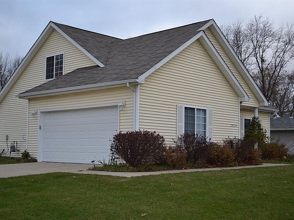 2nd image of 2810 Riverwalk St