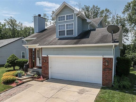 3rd image of 6817 Oak Lake Dr