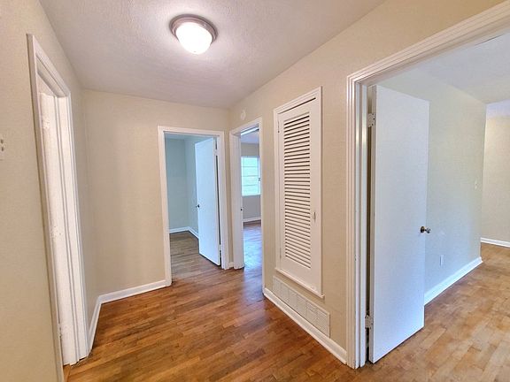 4th image of 6337 Park Ave