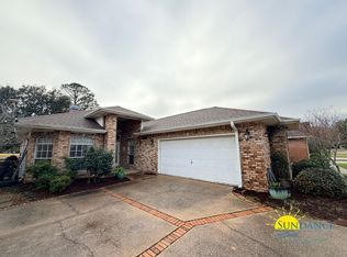 4099 Oak Pointe Dr, Gulf Breeze, FL 32563