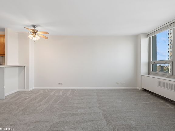 5th image of 88 W Schiller St APT 1907