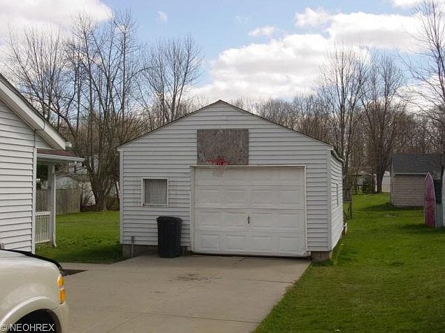 1st image of 2301 Clearview Dr