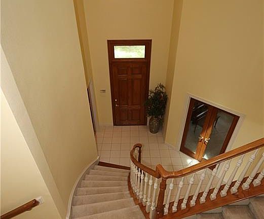3rd image of 3924 Bordeaux Cir