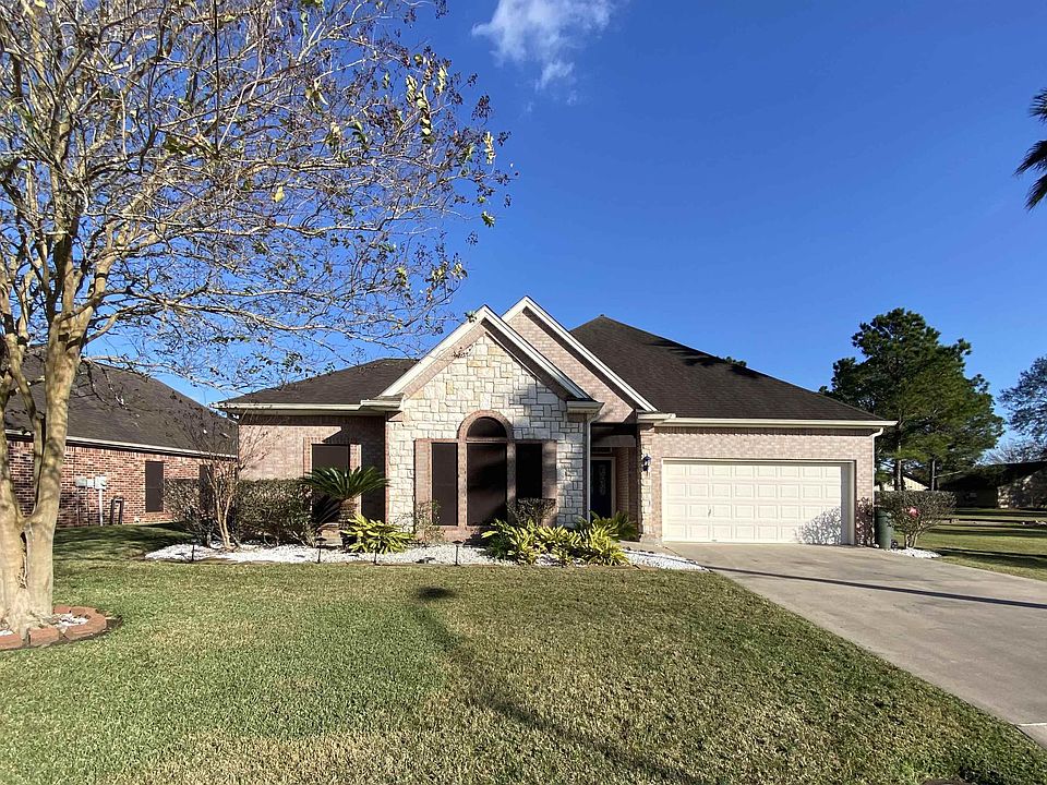 1st image of 4195 Pinehurst Dr
