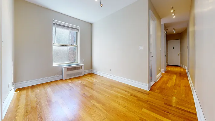 Rented by Bond New York | media 2