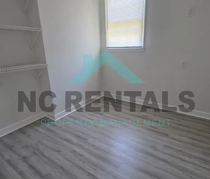 2300 Carlford Rd — Photo 19