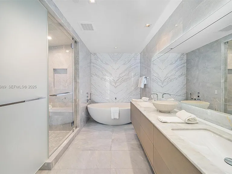 18501 Collins Ave #2003 — Photo 34