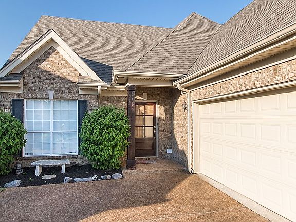 3rd image of 2718 Mariah Ln