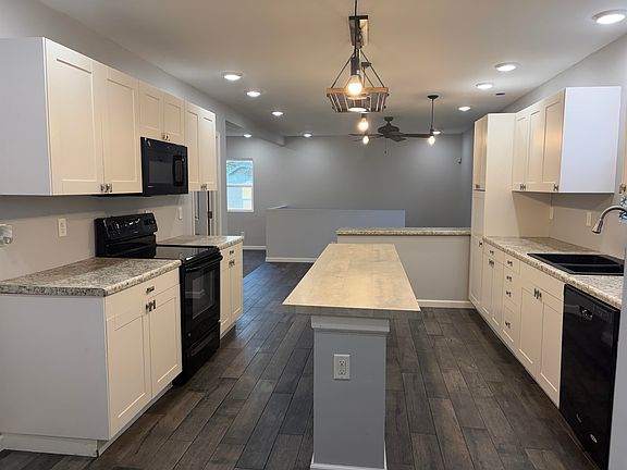 2nd image of 2314 W 5th St