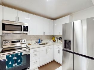 7180 NW 179th St APT 105, Hialeah, FL 33015