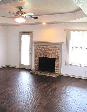 4th image of 1103 Clairidge Ave