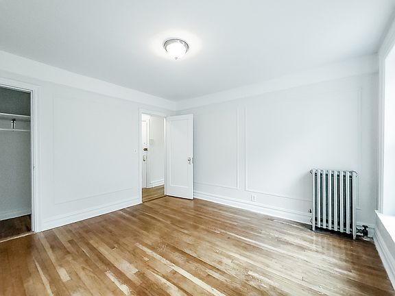 4th image of 1442 1st Ave #6