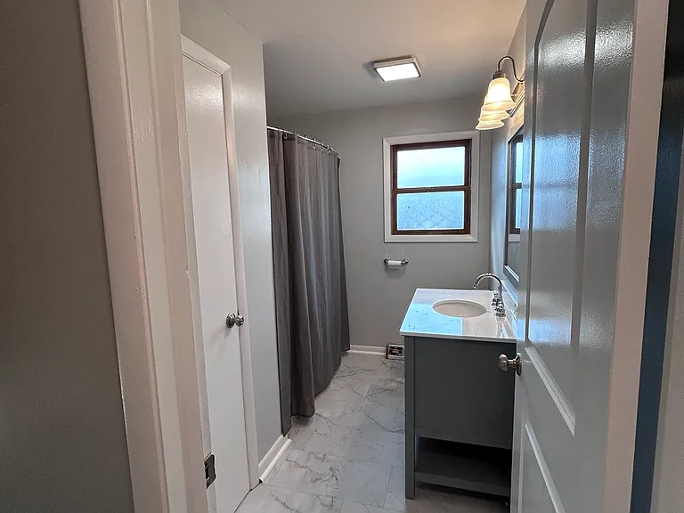 15 Norton Ave — Photo 17
