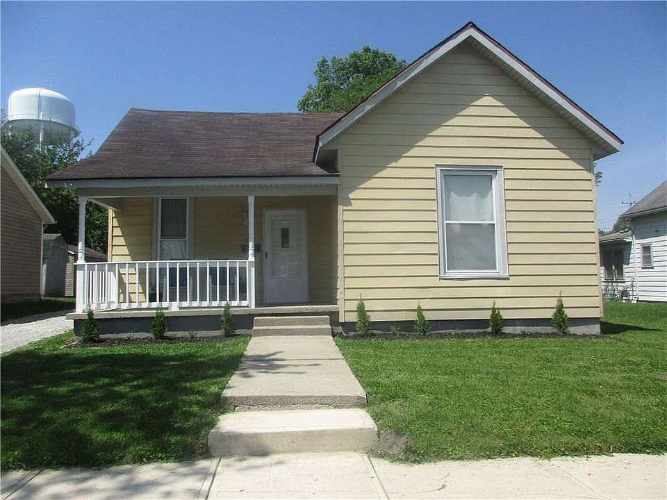 1st image of 827 N Park St