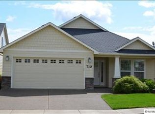 710 SE Saint Andrews Ln, Dallas, OR 97338