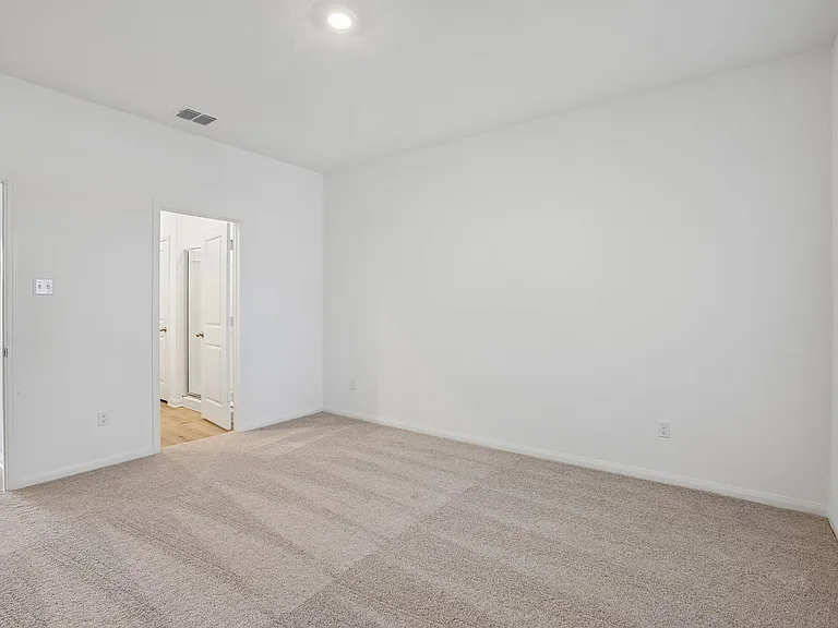 18400 Stellers Sea St — Photo 17