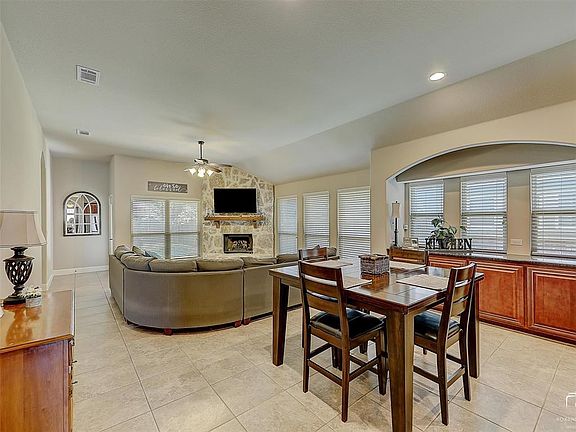 5th image of 508 Salisbury Dr