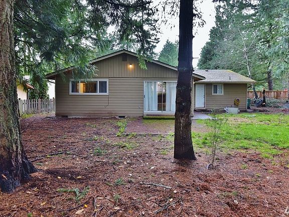 3rd image of 3532 NE 1st St